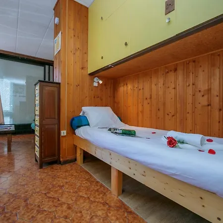 Sainte-foy-l'argentiere Sleeps 3